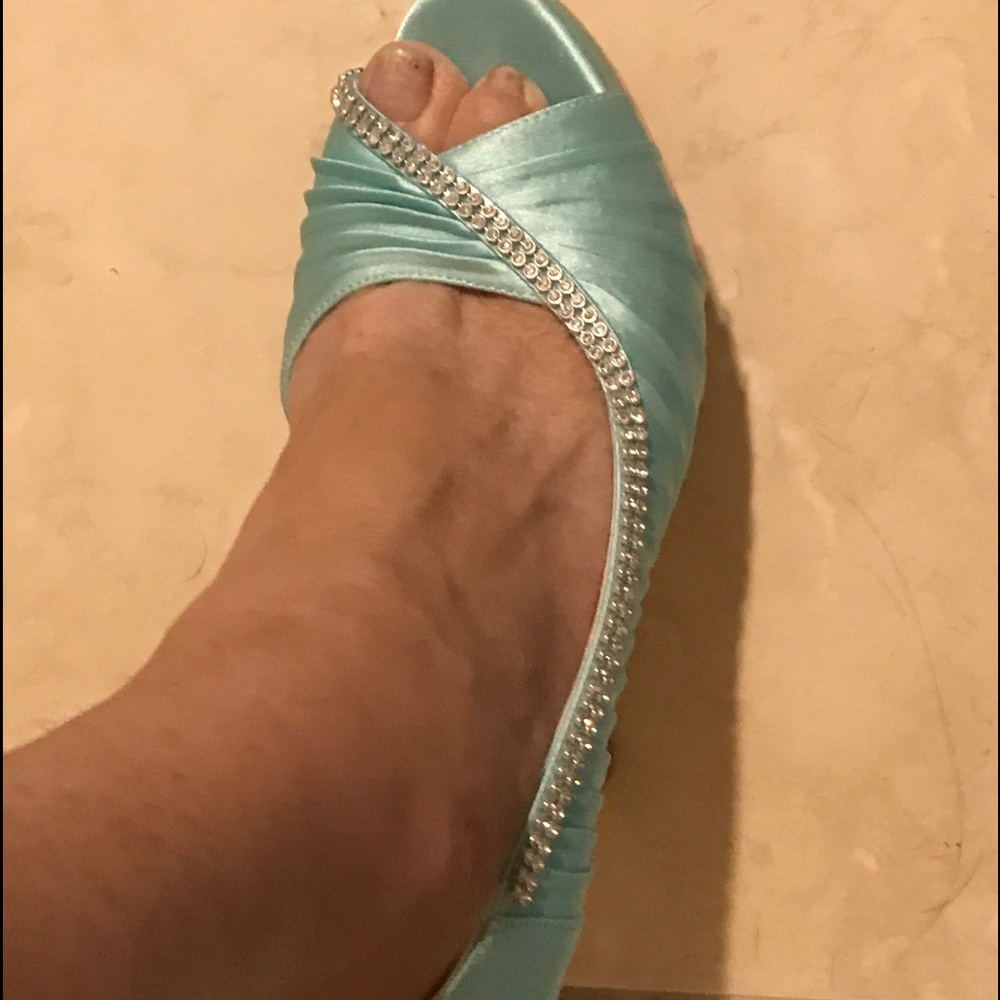 A pair of Elegantpark high heels